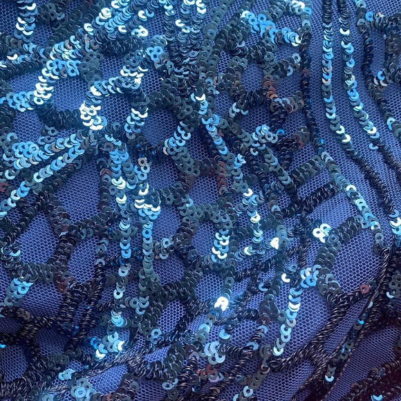 NW Peacock Ling formal dress - Picture 5 of 10